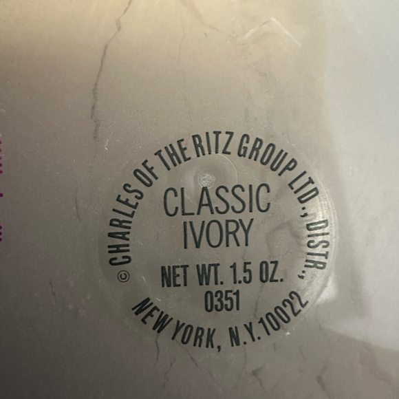 Charles of the Ritz Classic Ivory loose face powder custom blended with/ brush - Picture 6 of 10